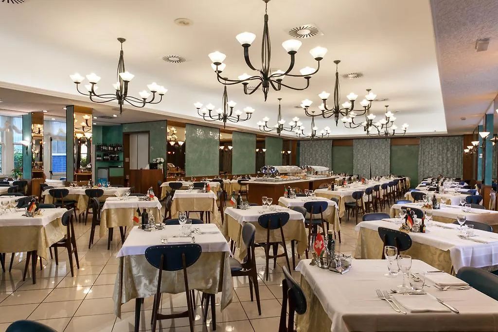 Hotel Excelsior チェゼナーティコ 3*,  イタリア