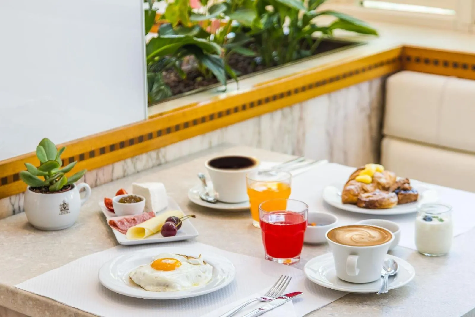 Hotel Excelsior チェゼナーティコ イタリア