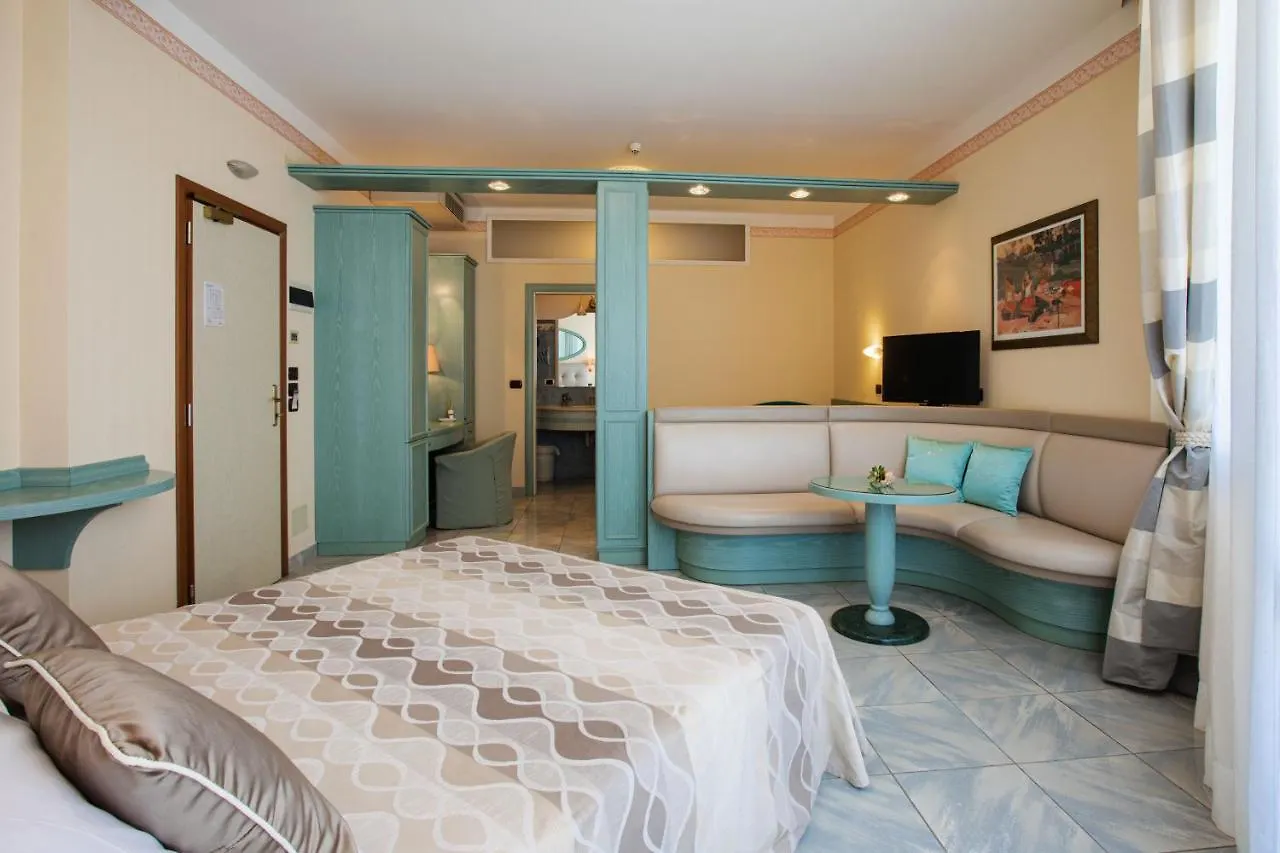 Hotel Excelsior Cesenatico İtalya