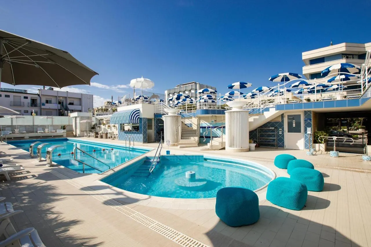 Hotel Excelsior Cesenatico 3*,  İtalya