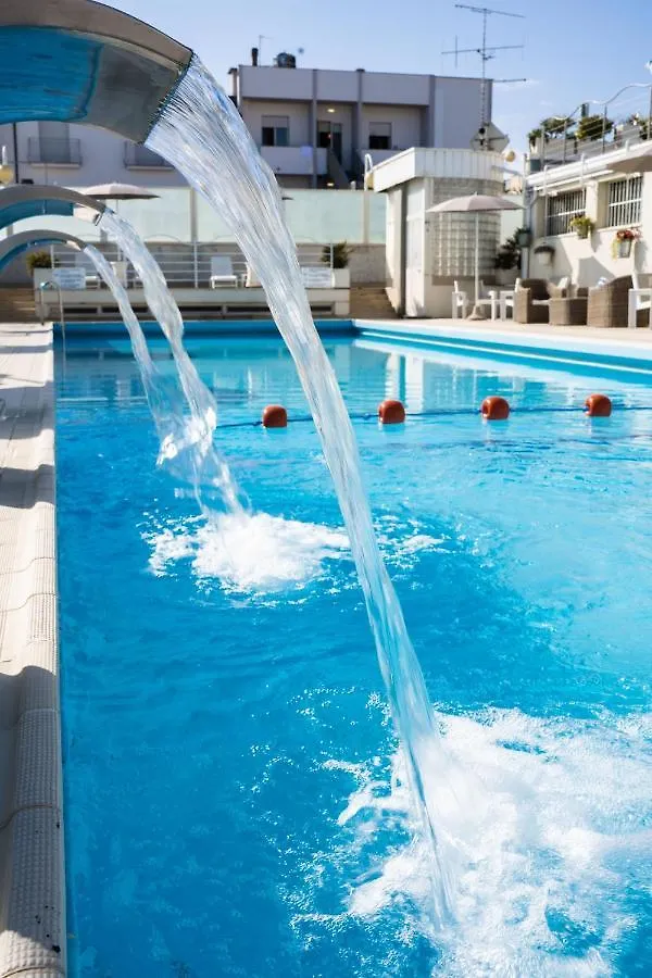 Hotel Excelsior Cesenatico 3*,