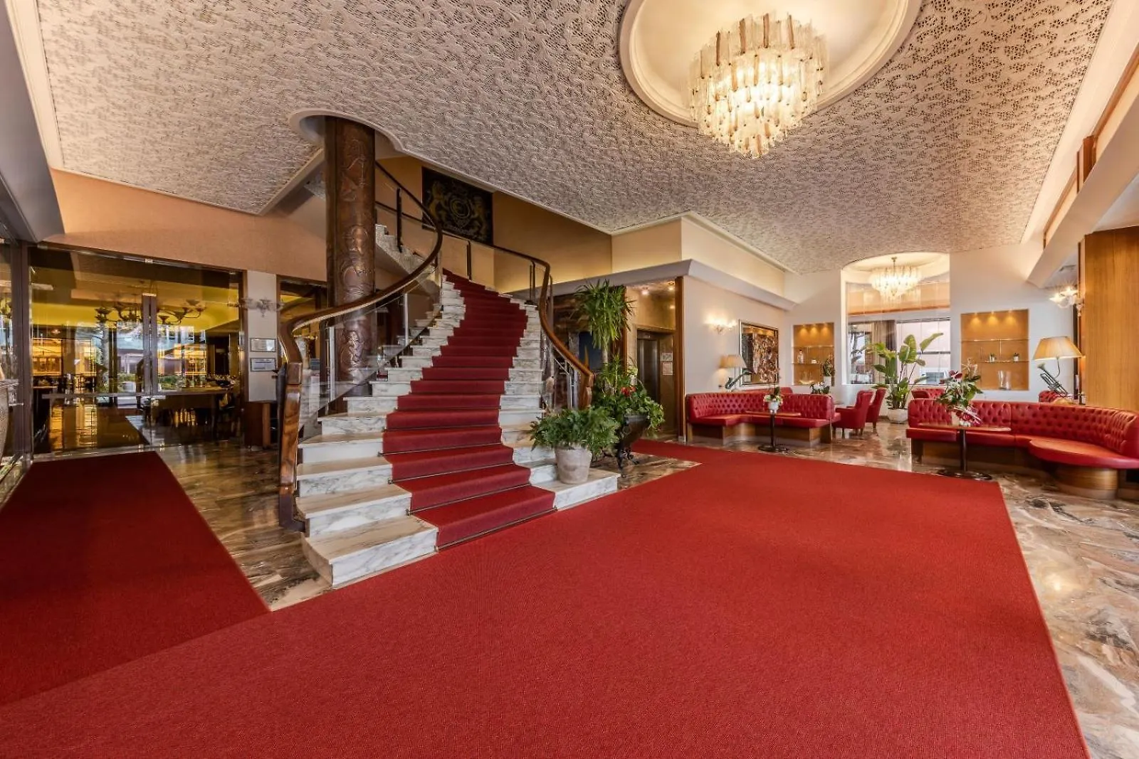 Hotel Excelsior Cesenatico 3*,